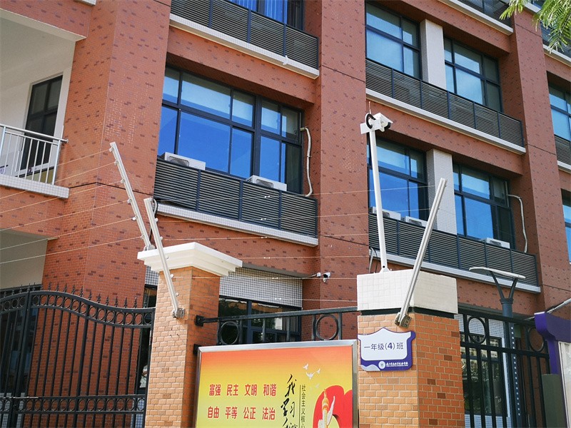 厦门拼接屏安装，厦门LED安装，泉州拼接屏安装，泉州LED屏安装，福建拼接屏安装漳州拼接屏安装，维修施工公司团队伍师傅个人厦门修门禁|网络|感应自动门|接接屏LED屏安装 18965423450