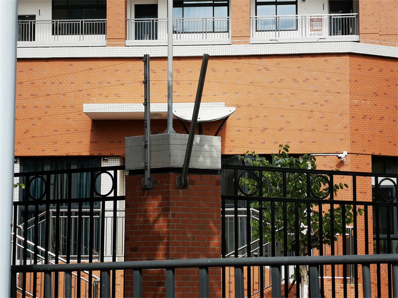 厦门拼接屏安装，厦门LED安装，泉州拼接屏安装，泉州LED屏安装，福建拼接屏安装漳州拼接屏安装，维修施工公司团队伍师傅个人厦门修门禁|网络|感应自动门|接接屏LED屏安装 18965423450